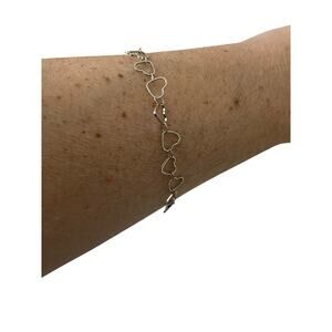 Heart link bracelet silver tone